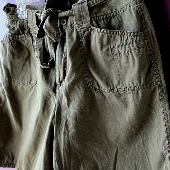 White Stag Womens Olive Green Mom Shorts High Waisted Vintage Size 12 - Picture 3 of 5